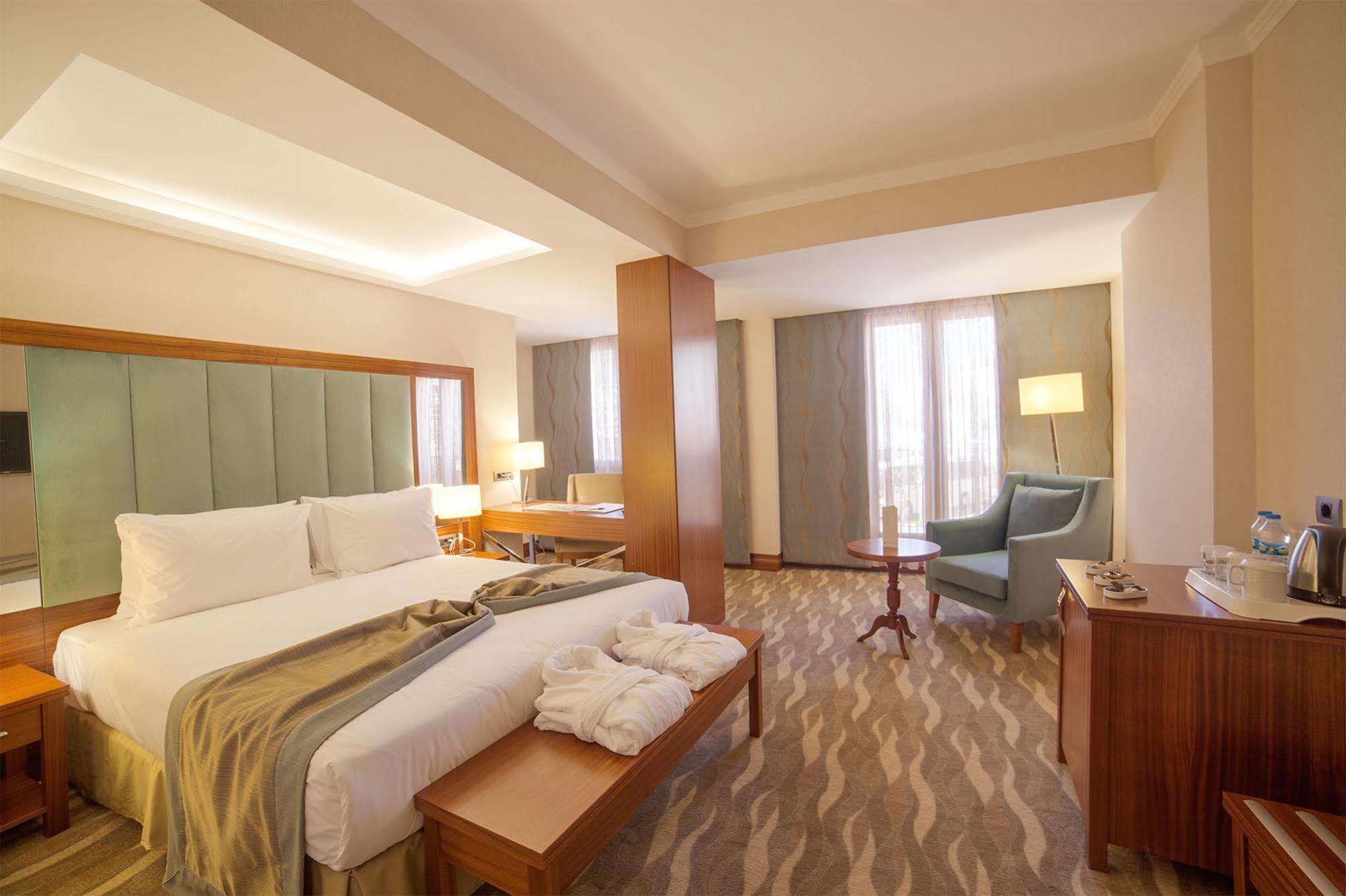 Lamec Hotel Business Гебзе Екстер'єр фото